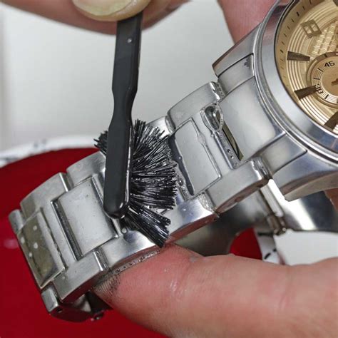 best way to clean stainless steel rolex watch